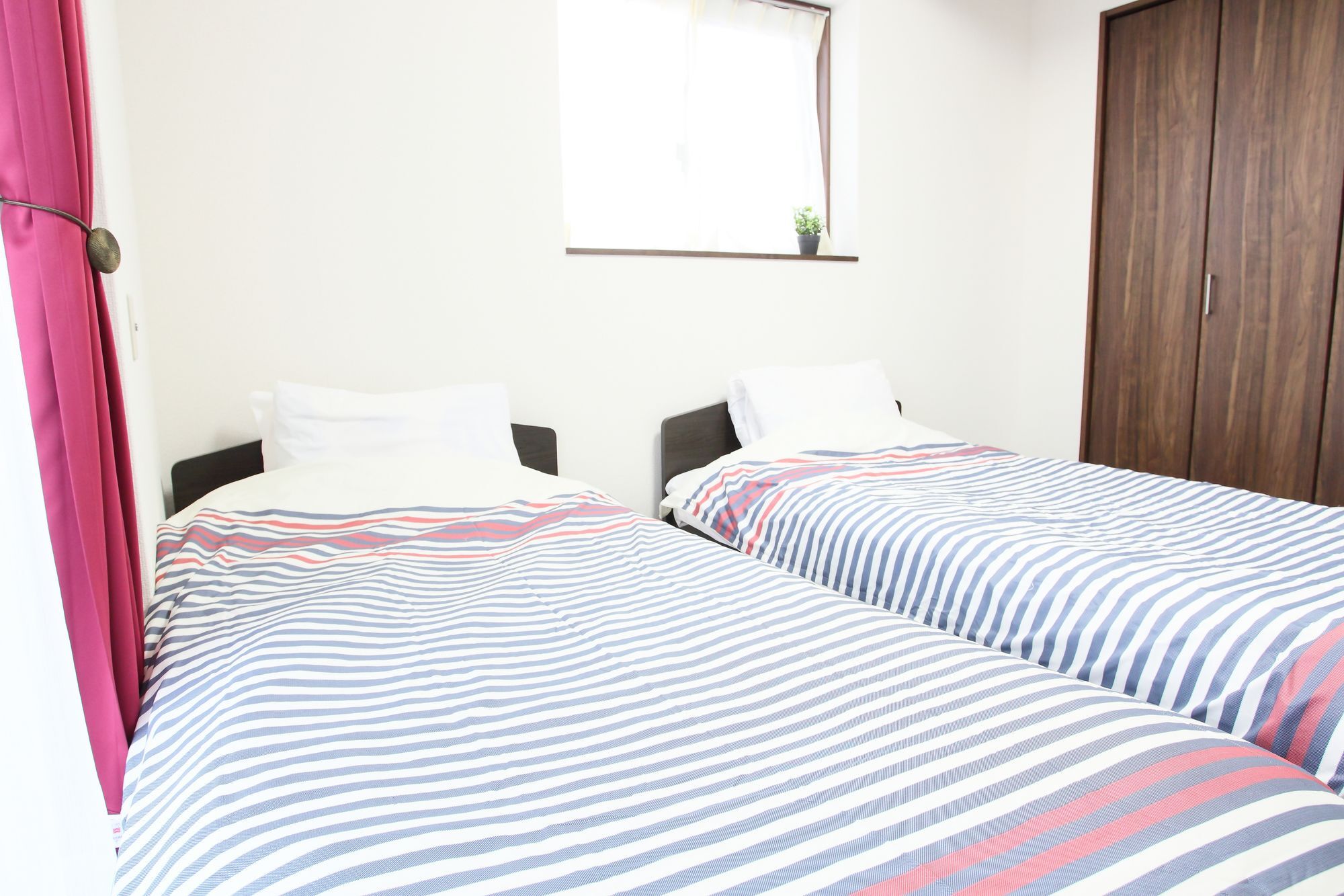 La Familia Yamasaka Apartment Osaka Exterior photo